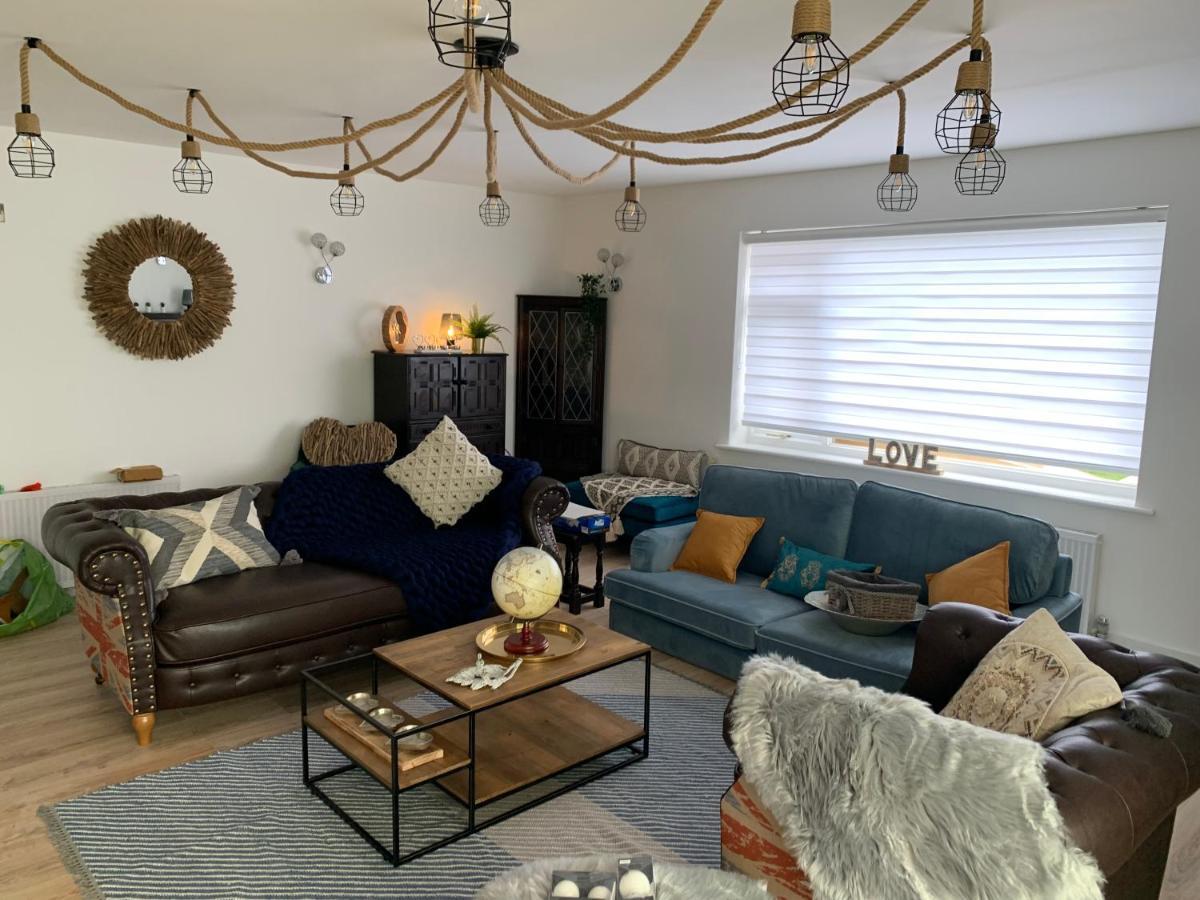 Shore Lodge. 4 Bed Bungalow Only Mtrs From The Beach. Sleeps 8 Sutton-on-Sea Kültér fotó