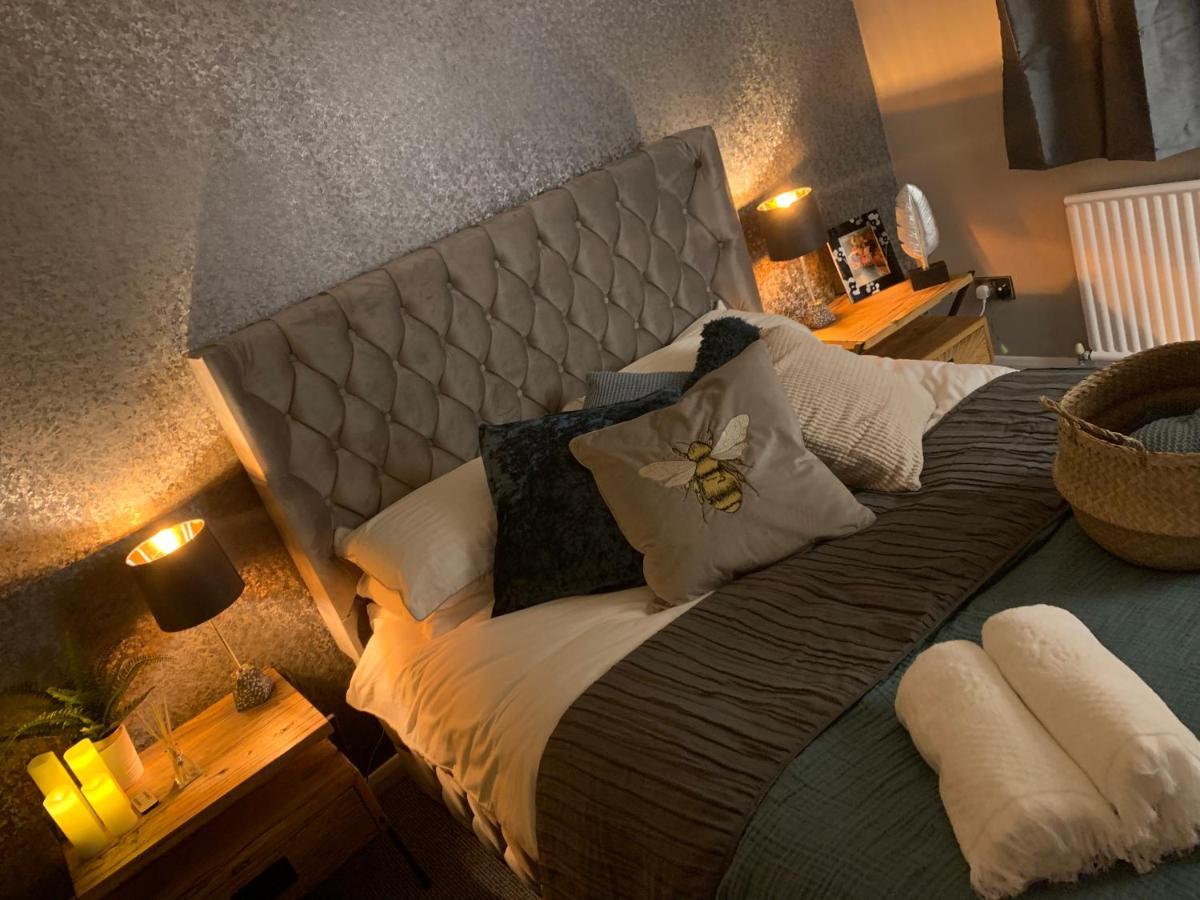 Shore Lodge. 4 Bed Bungalow Only Mtrs From The Beach. Sleeps 8 Sutton-on-Sea Kültér fotó